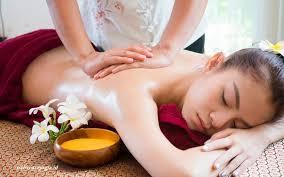 Massage Panggilan Area Banjarmasin (Putri SPA). Putri Spa hadir sebagai solusi relaksasi yang mudah diakses bagi warga Banjarmasin yang membutuhkan perawatan tubuh tanpa harus keluar rumah. Kami memahami bahwa kesibukan dan aktivitas harian sering membuat tubuh cepat lelah. Karena itu, kehadiran layanan massage panggilan