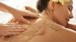 Massage Panggilan Banjarmasin (Putri SPA). Putri Spa hadir sebagai solusi relaksasi yang mudah diakses bagi warga Banjarmasin yang membutuhkan perawatan tubuh tanpa harus keluar rumah. Kami memahami bahwa kesibukan dan aktivitas harian sering membuat tubuh cepat lelah. Karena itu, kehadiran layanan massage panggilan
