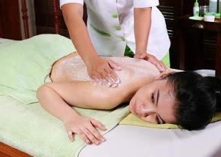 Massage Panggilan Wilayah Banjarmasin (Putri SPA). Putri Spa hadir sebagai solusi relaksasi yang mudah diakses bagi warga Banjarmasin yang membutuhkan perawatan tubuh tanpa harus keluar rumah. Kami memahami bahwa kesibukan dan aktivitas harian sering membuat tubuh cepat lelah. Karena itu, kehadiran layanan massage panggilan