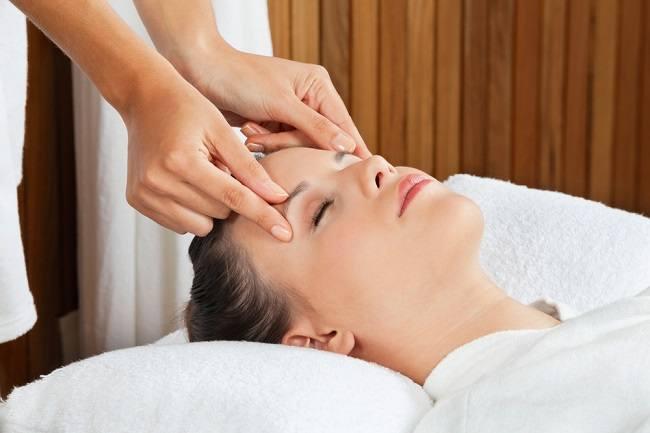SPA Panggilan Area Banjarmasin (Putri SPA). Putri Spa hadir sebagai solusi relaksasi yang mudah diakses bagi warga Banjarmasin yang membutuhkan perawatan tubuh tanpa harus keluar rumah. Kami memahami bahwa kesibukan dan aktivitas harian sering membuat tubuh cepat lelah. Karena itu, kehadiran layanan massage panggilan